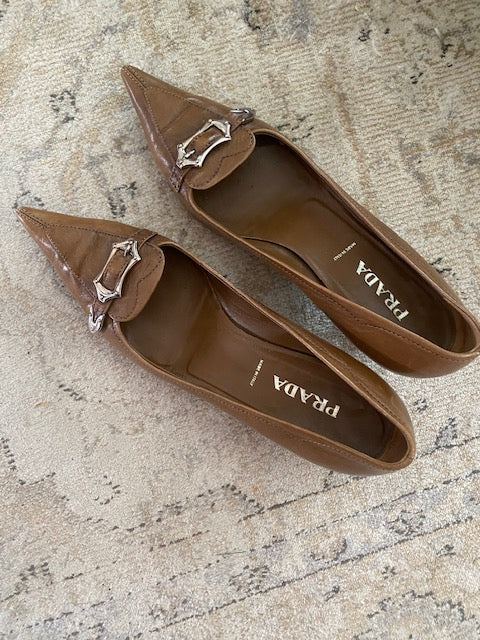 Pre-Owned Prada Buckle Kitten Heel