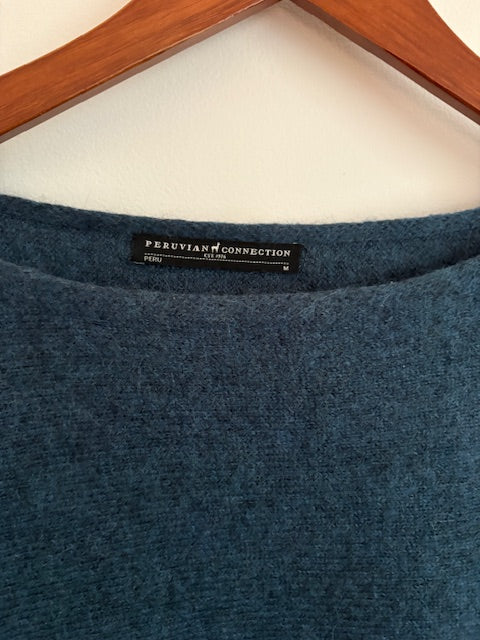 PERUVIAN CONNECTION Alpaca Boat neck relaxed sweater.