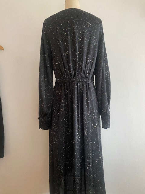 Pre-Owned Vince Printed Silk Poka Dot Long Dress