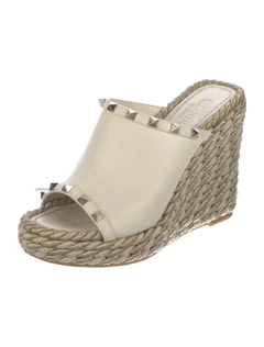 Pre-Owned Valentino Ivory Leather wedge with Rock Stud Accents