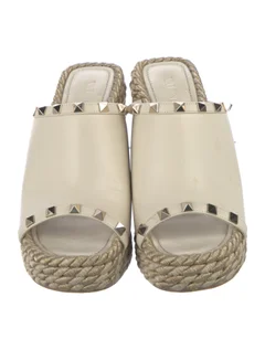 Pre-Owned Valentino Ivory Leather wedge with Rock Stud Accents