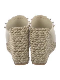 Pre-Owned Valentino Ivory Leather wedge with Rock Stud Accents
