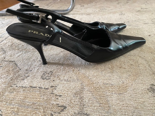 Pre-Owned Prada Patent Black Sling Pointy Heel.