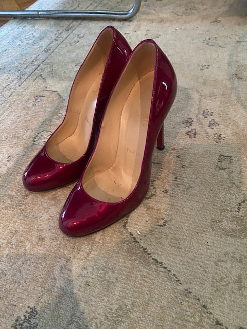 Pre-owned Christian Louboutan Cranberry Patent Pumps