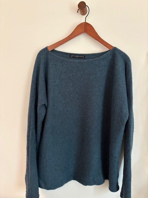 PERUVIAN CONNECTION Alpaca Boat neck relaxed sweater.