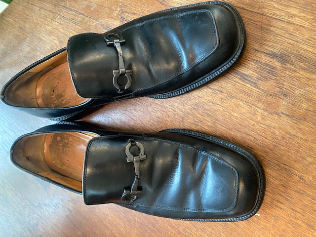 Pre-Owned Ferragamo Black Bit Loafer