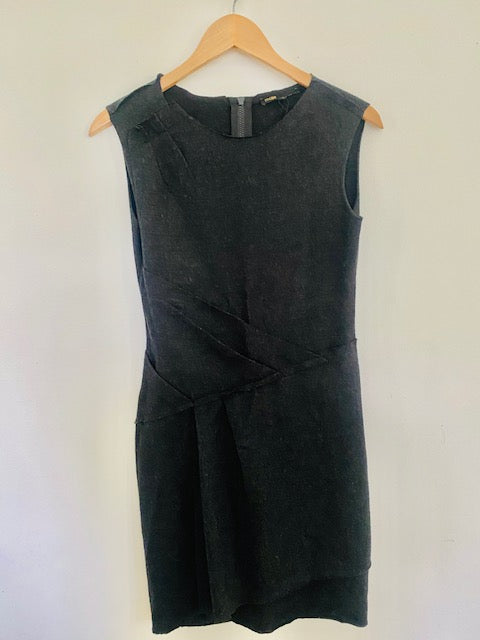 Pre-Owned Maje Black Wool Fitted Dress