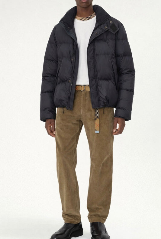 Pre-Owned Burberry Convertible Quilted Hooded Down Jacket