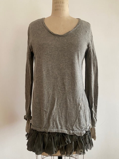 Pre-Owned Pas De Calais T-shirt tunic with ruffle edge