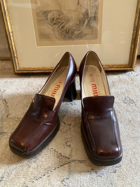 Pre-Owned Miu Mui Leather Pump