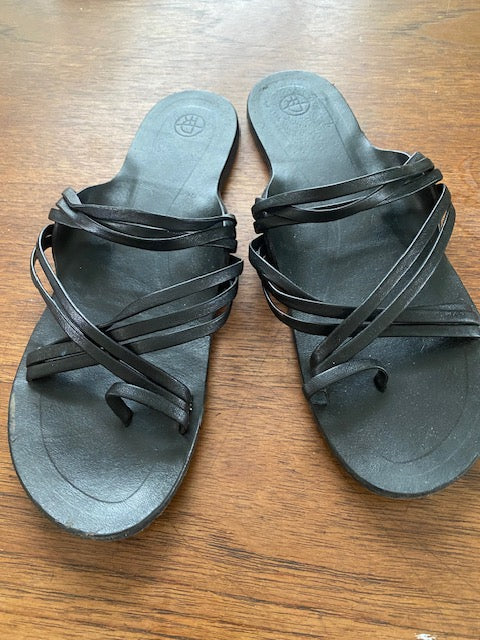 Pre-Owned The Row flat Black Leather Sandal