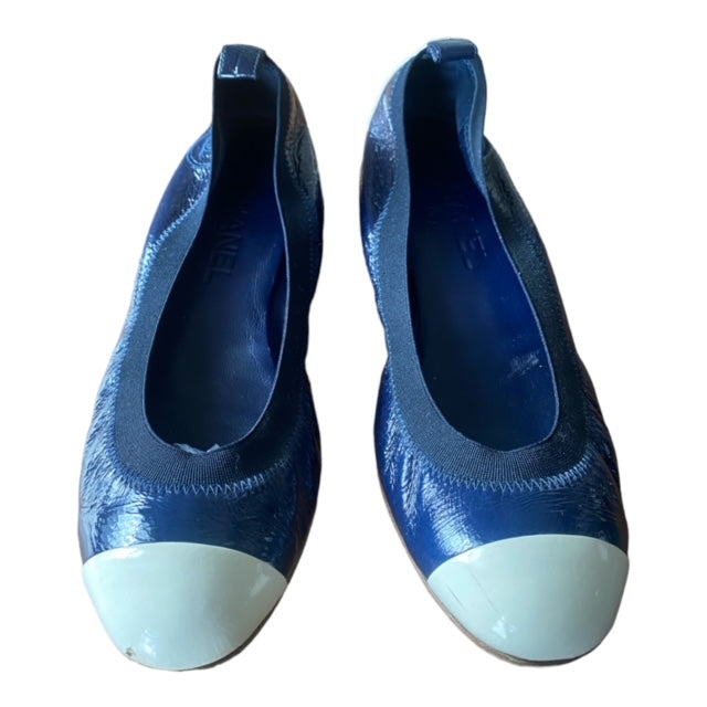 CHANEL Navy Blue Ballet Flats