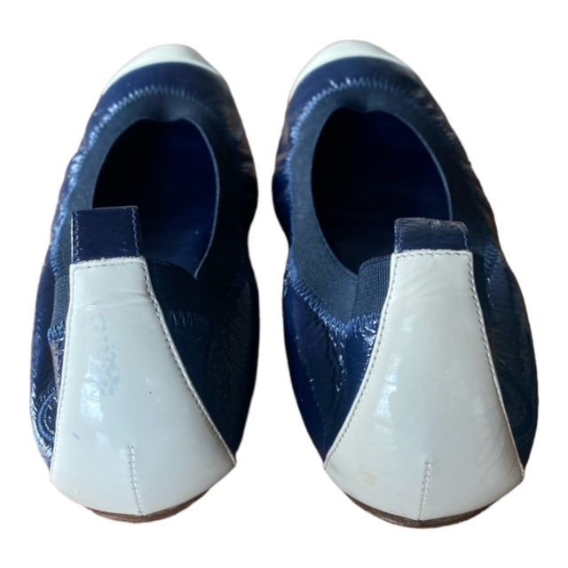 CHANEL Navy Blue Ballet Flats