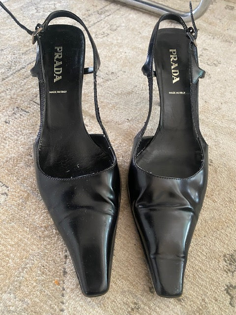 Pre-Owned Prada Patent Black Sling Pointy Heel.