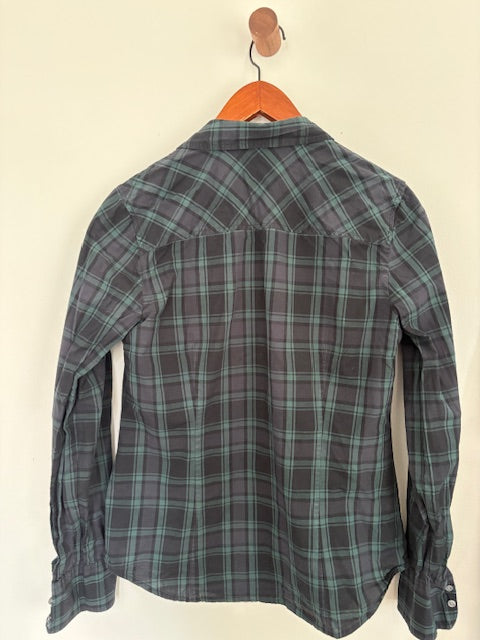 J CREW Plaid Button front Perfect fit shirt size 6