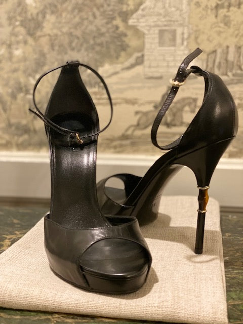 Pre-Owned Gucci Stiletto Ankle Strap Heel.