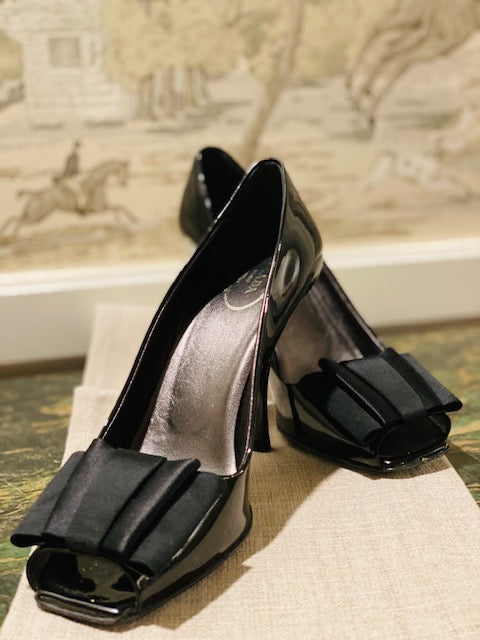 Pre-Owned Prada Ribbon Square Toe Heel